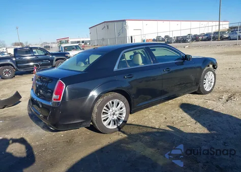 2013 Chrysler 300 Motown z USA, uszkodzony, nr VIN 2C3CCARG2DH528106